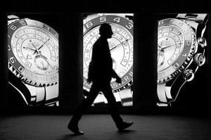 高端腕表市場(chǎng)遇冷 三十萬(wàn)元以上產(chǎn)品為何“賣不動(dòng)”？